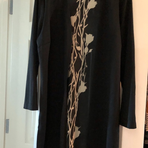 Open mid length sweater - Picture 3 of 5